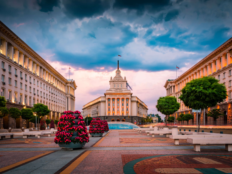 Achiziționarea unui depozit în Bulgaria – Vakarel