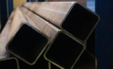 Welded tubes from hot rolled materials black